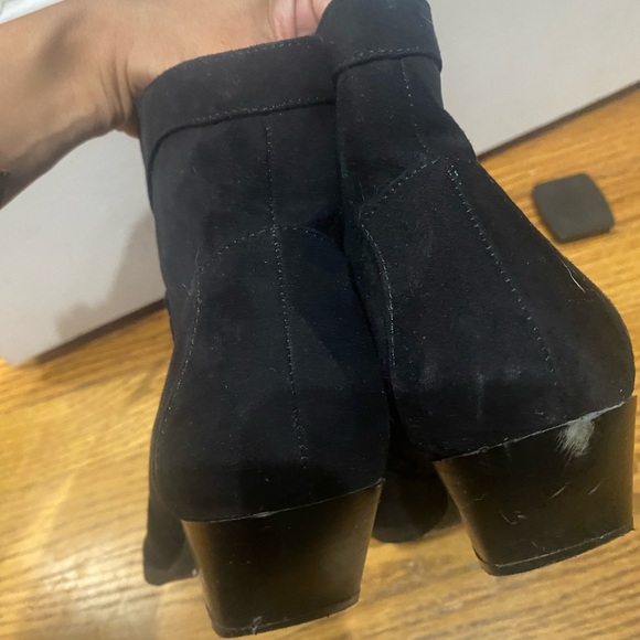 Heeled ankle boots - Picture 3 of 8